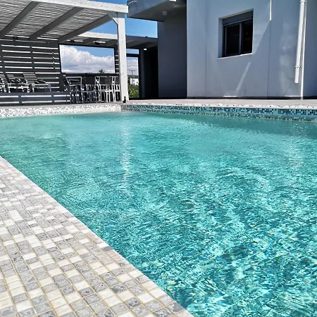 La Nika Villa *